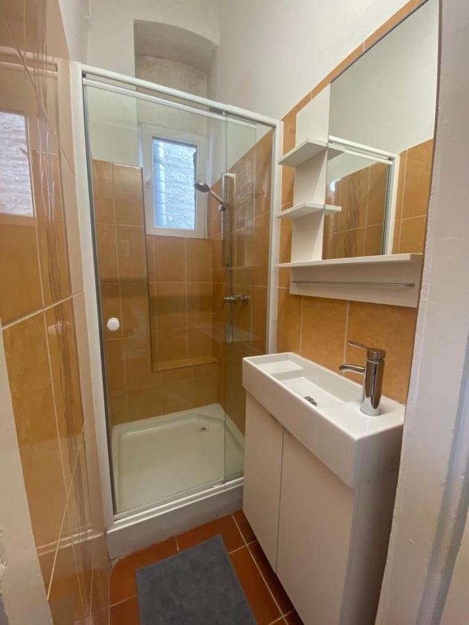 Ac With Free Parking At Acacia St, City Center Budapest Exterior photo
